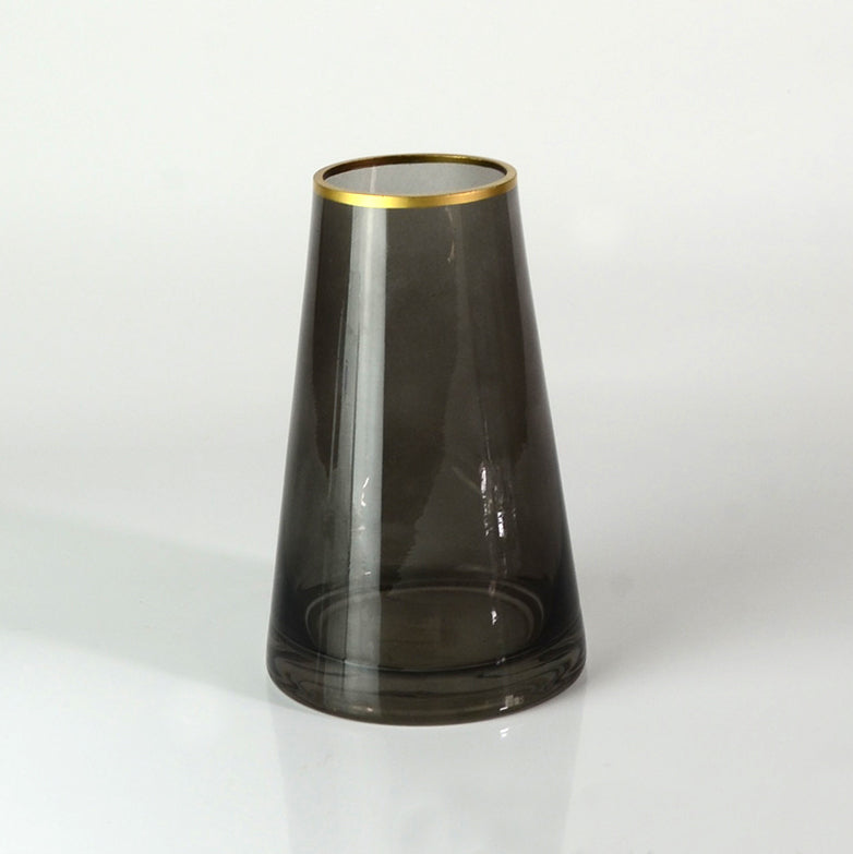 GLASS VASE