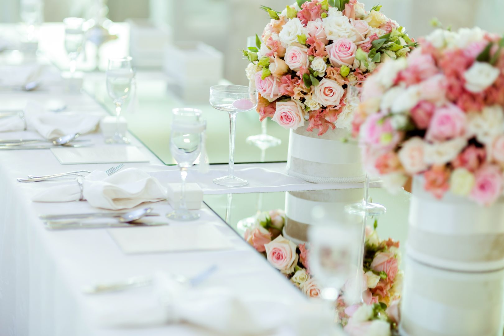 Ideas for Unique Yet Affordable Bulk Wedding Gifts
