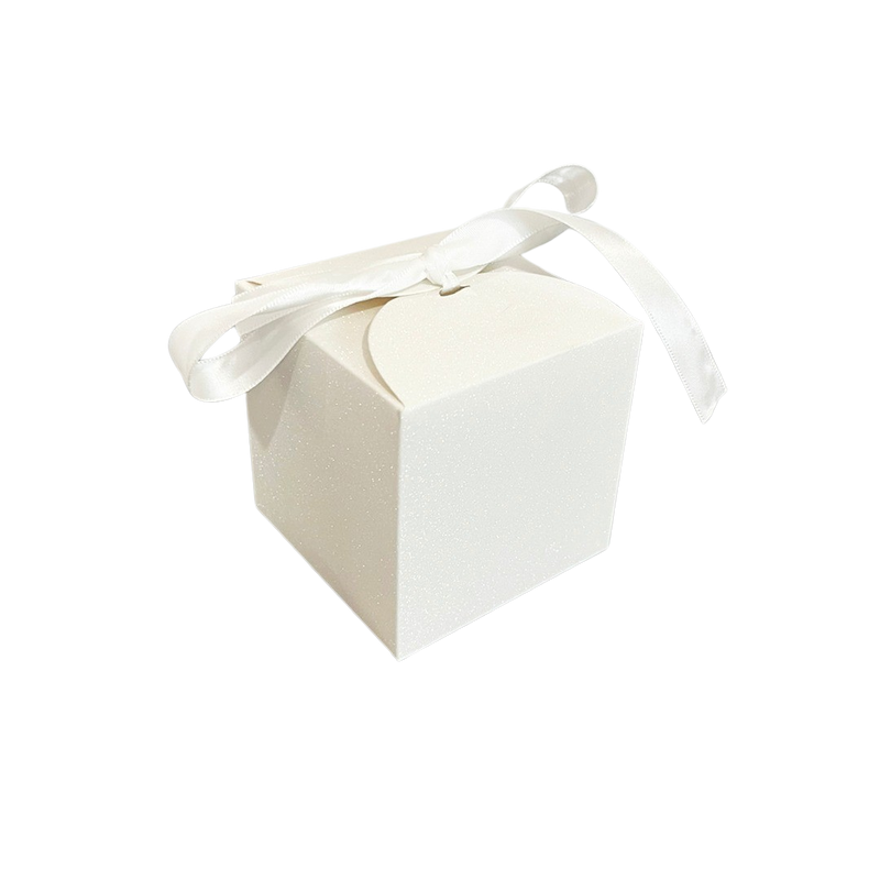 CANDY BOX WHITE 8X8X8CM -  10PCS